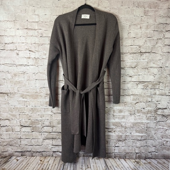 Wilfred Aritzia XS Belize Belted Cardigan Sweater Merino Wool Brown Pockets - Picture 1 of 9